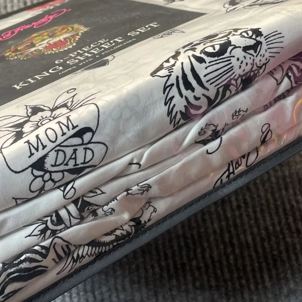 Ed Hardy 6-Piece KING Bedding Sheet Set White/Black Graphic Print Y2K Tiger Star